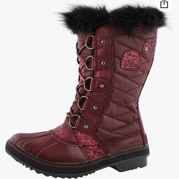 Sorel Tofino II snow boot. Rich wine color. Size 6.5. Like new - Picture 2 of 9
